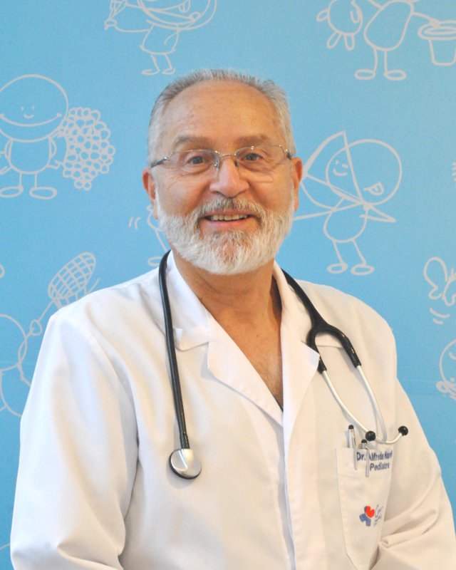 Dr. Alfredo Naranjo Estrella